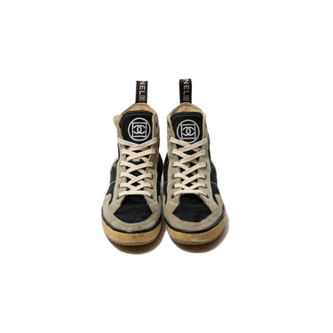 CHANEL Vintage High-Top Sneakers front view 