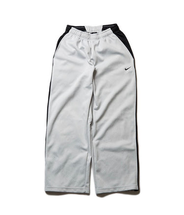 Rework Nike Cropped Zip-Up Jacket – White Vintage Track Top